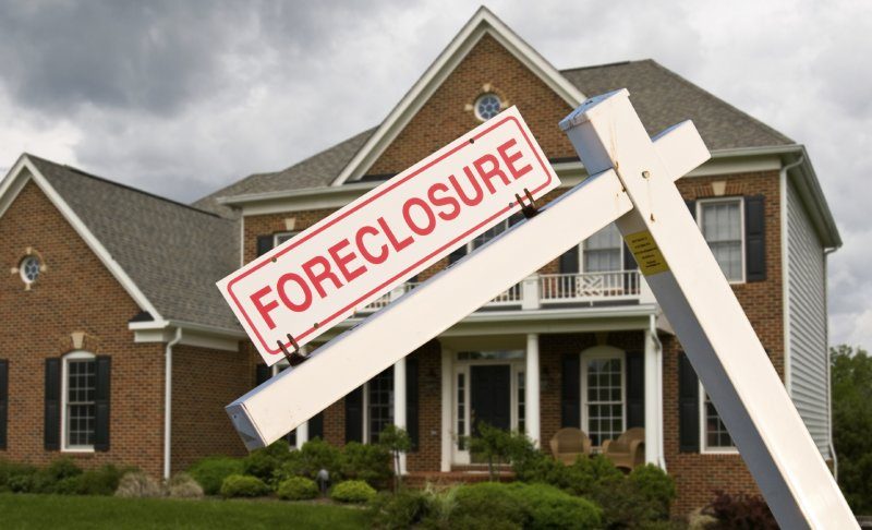 what-is-a-foreclosure-housely