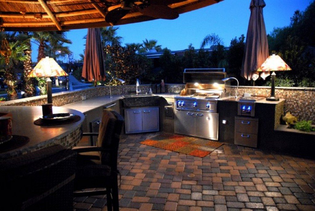 Amazing-Outdoor-Kitchen-Design-1024x6851