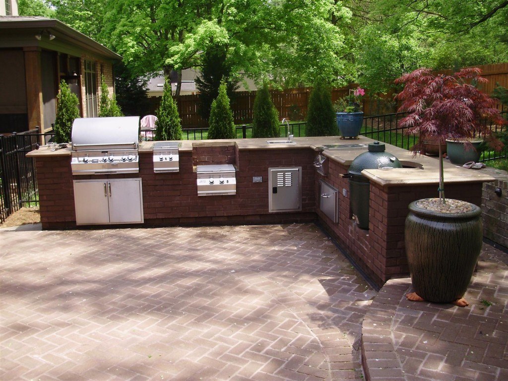 Outdoor-Kitchen-Cabinets-1