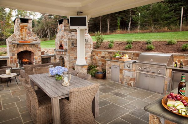 outdoor-kitchen-designs-featuring-pizza-ovens-fireplaces-and-other-cool-accessories