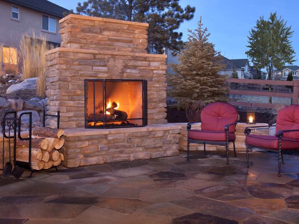 TS-153816520_Plan-for-building-an-Outdoor-Fireplace_s4x3_lg