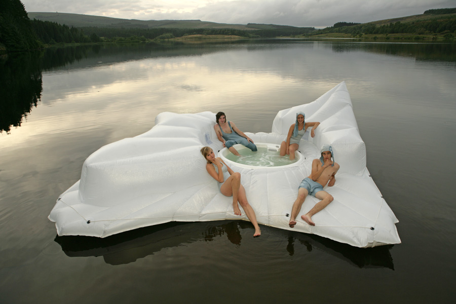 beautiful-deck-designs-with-hot-tub