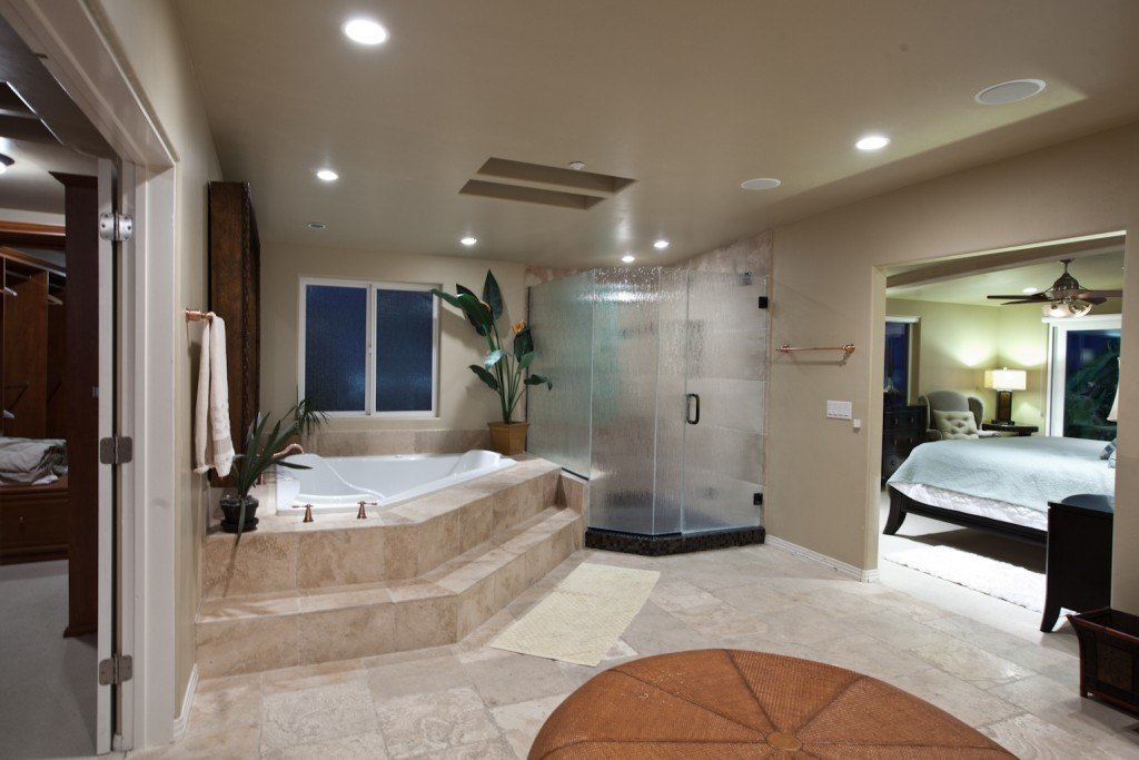 Master-Bathroom-Soaking-Tubs-Design-01