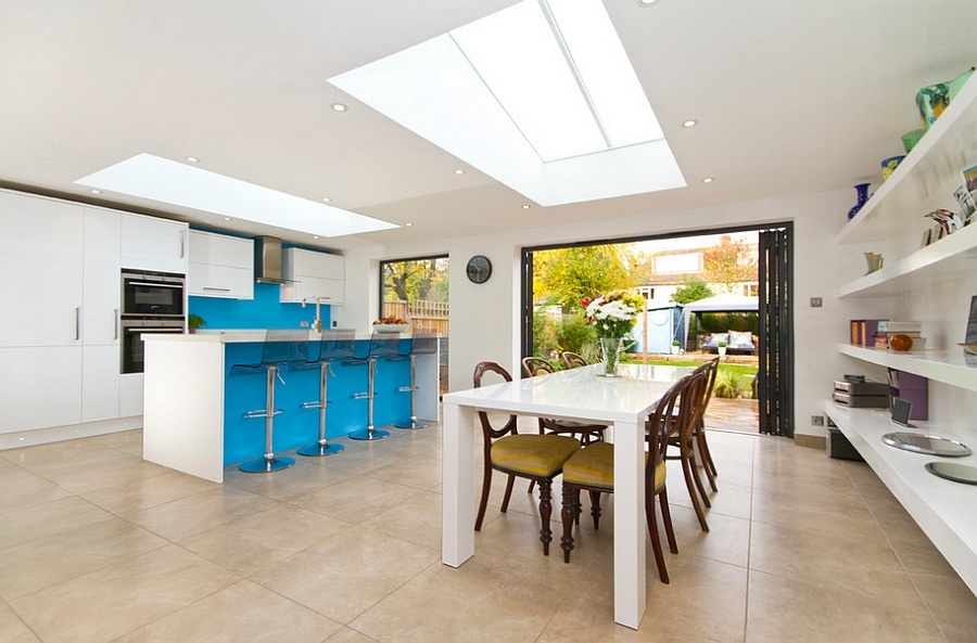 Spacious-Kitchen-with-Skylights1