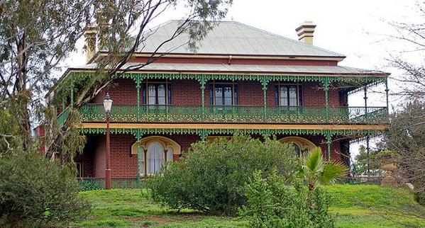 Most Famous Haunted Houses - Monte Cristo Homestead