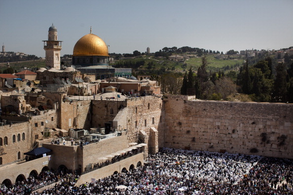 Jewish Israelis Celebrate Festival of Passover