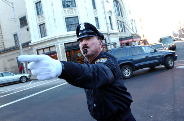 "Dancing" Cop Directs Traffic