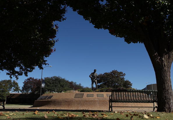 Buddy Holly statue in Lubbock, TX