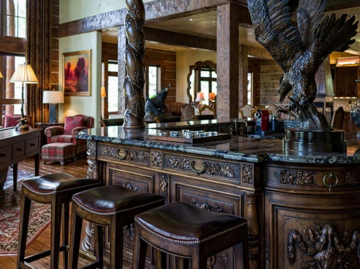 Luxury Bar in Colorado