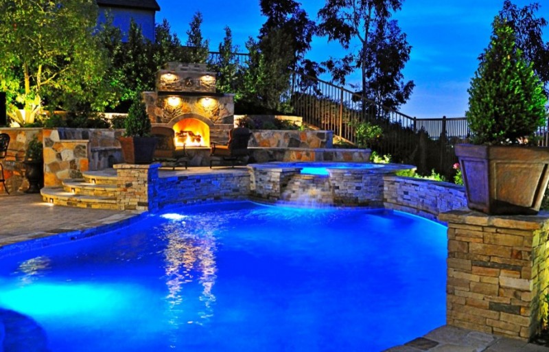 25 Jaw Dropping Backyard Swimming Pools