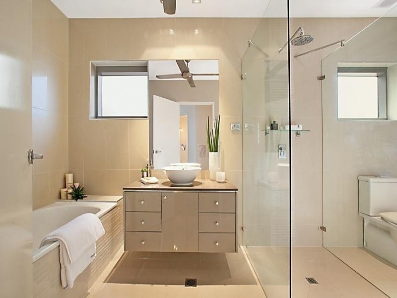 light colored modern bathroom