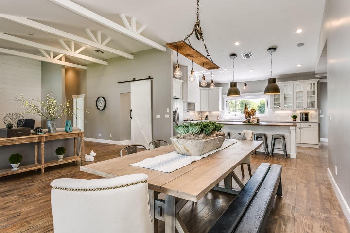 rustic dining room style