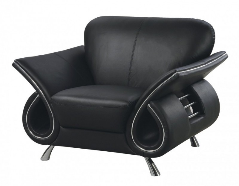 luxurious black leather chair