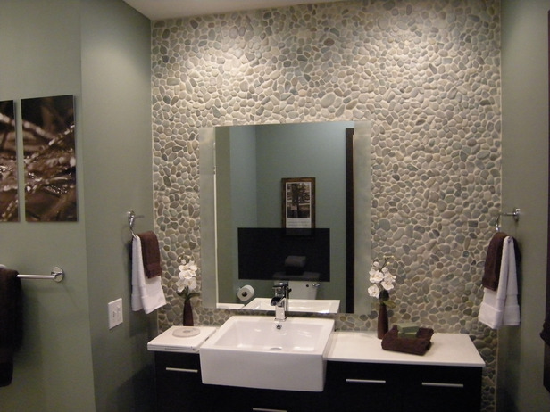 small bathroom design with stone walls