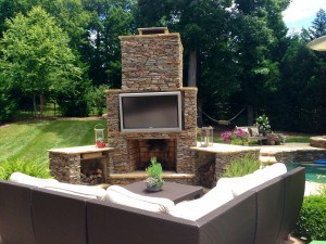 10 Awesome Backyard Man Cave Ideas