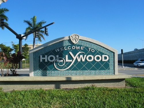 Welcome to Hollywood FL sign