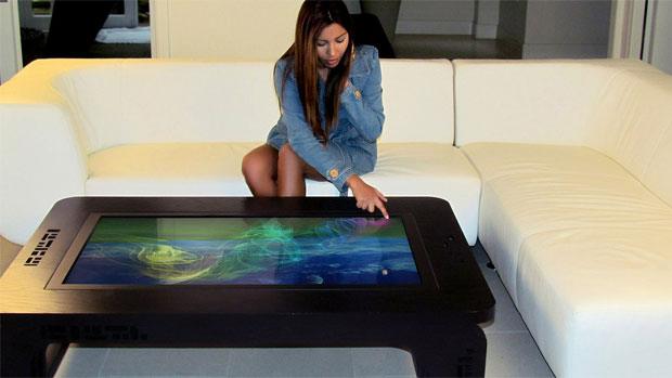 Mozayo-Interactive-Multi-Touch-Table