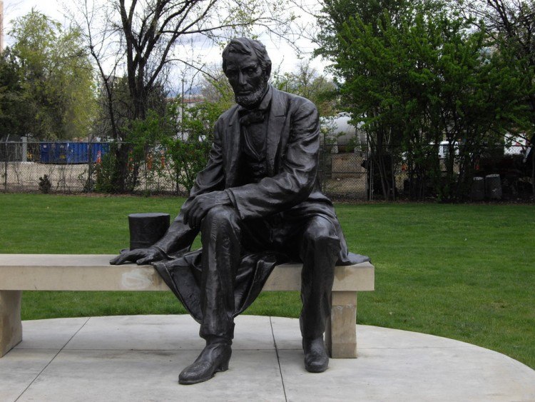 abraham lincoln statue boise id