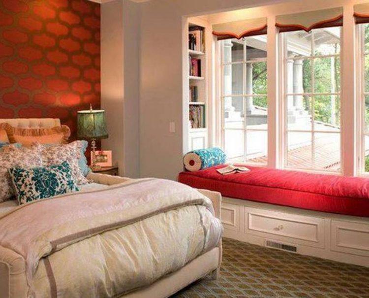 Bedroom Bay Window Decorating Ideas