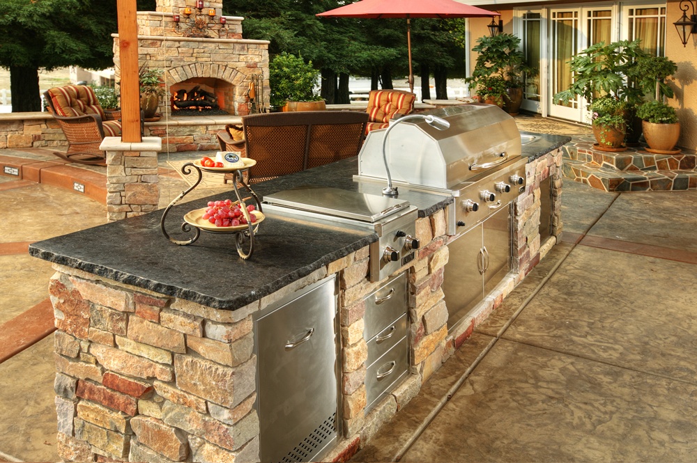 How To Select the Perfect Outdoor Grill for Summer