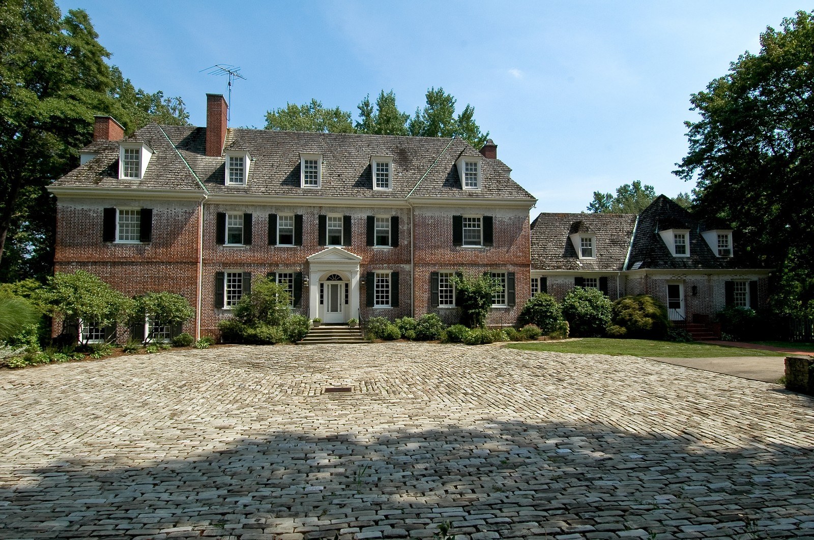 The 20 Wealthiest Cities in the United States