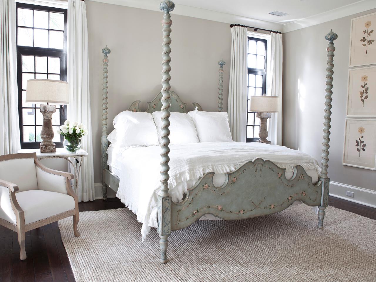 20 Beautiful Four Poster Bed Designs