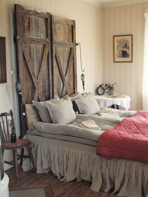 headboard made of old doors