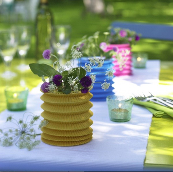 bright and beautiful table centerpieces