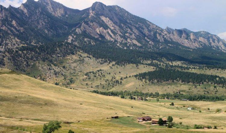 Flatirons Vista Trailhead