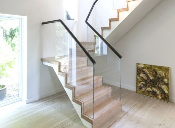 Glass Staircase Design