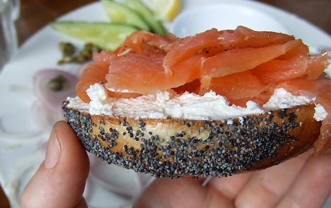 bagel-with-lox-hvc_650