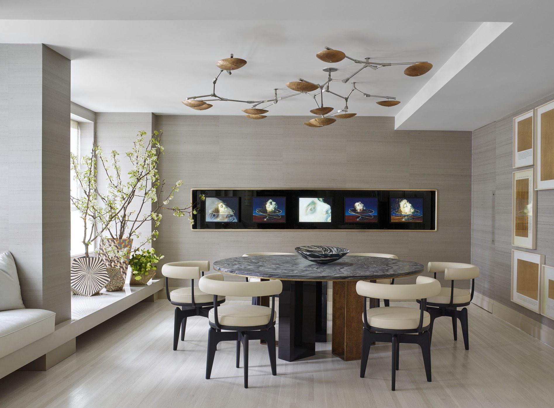 10 Dining Room Ideas That Create Space and Comfort