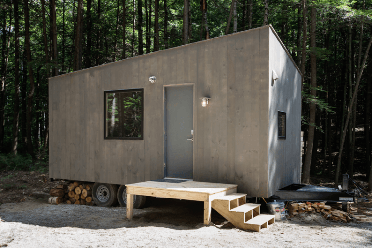 simple cement home on wheels