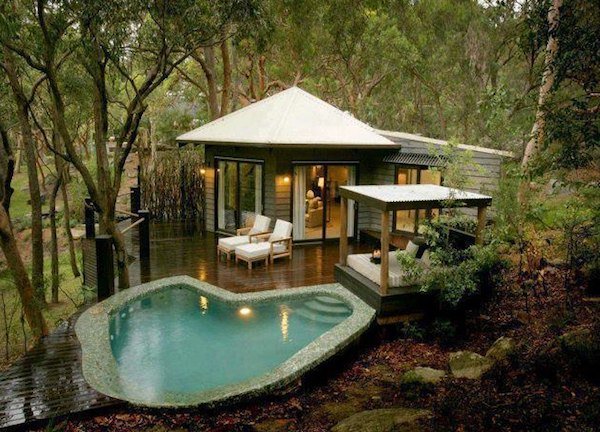 small house with swimming pool