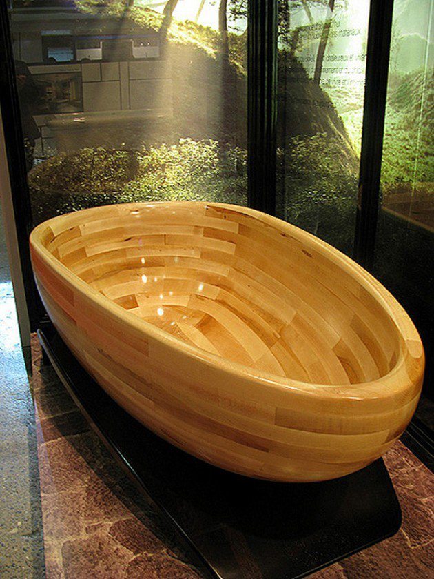 light colored wooden bath tub