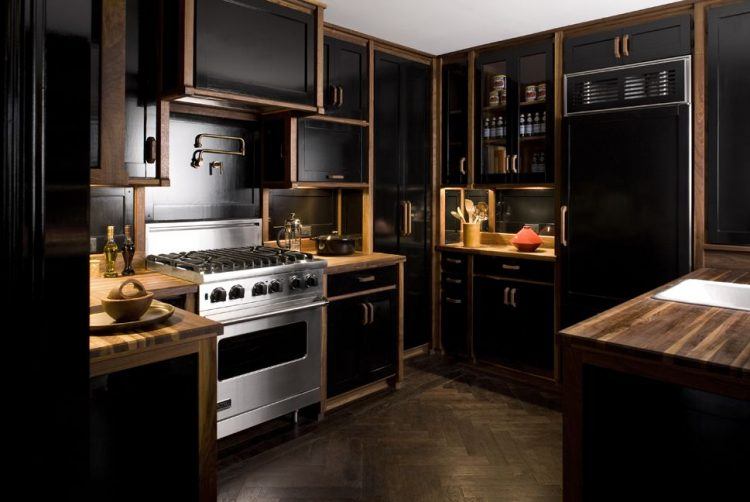 beautiful black and wood kitchen design