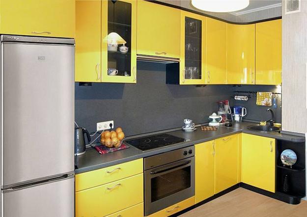 Small Yellow Kitchen Design