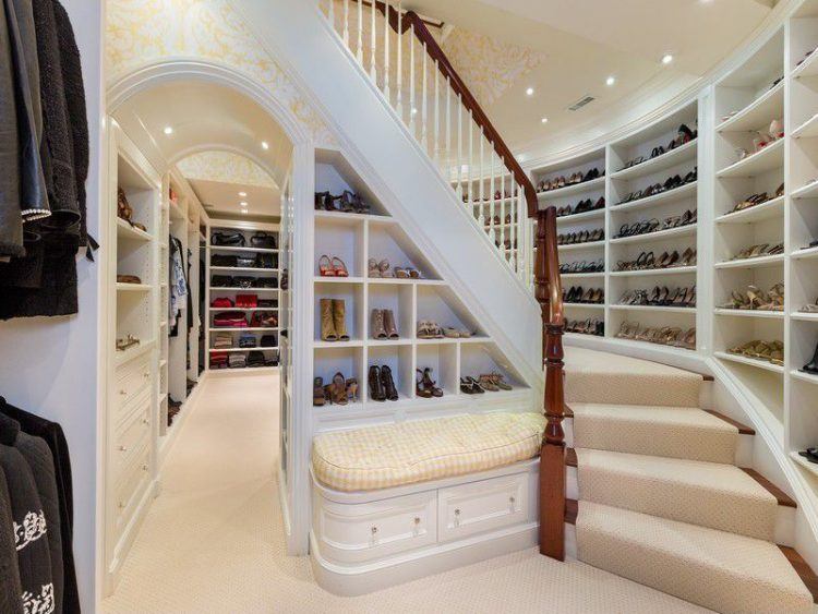 Walk in Closet with Staircase