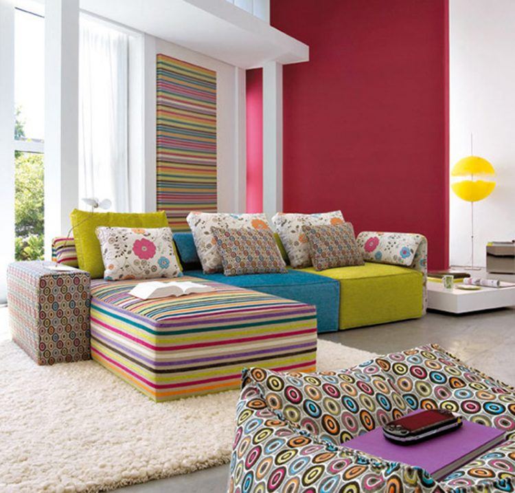 bright and cheerful chic living room interior