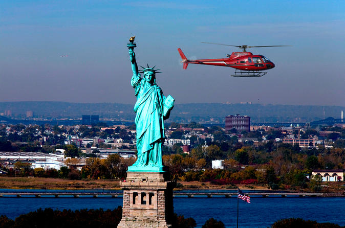 private-tour-manhattan-helicopter-tour-in-new-york-city-104730