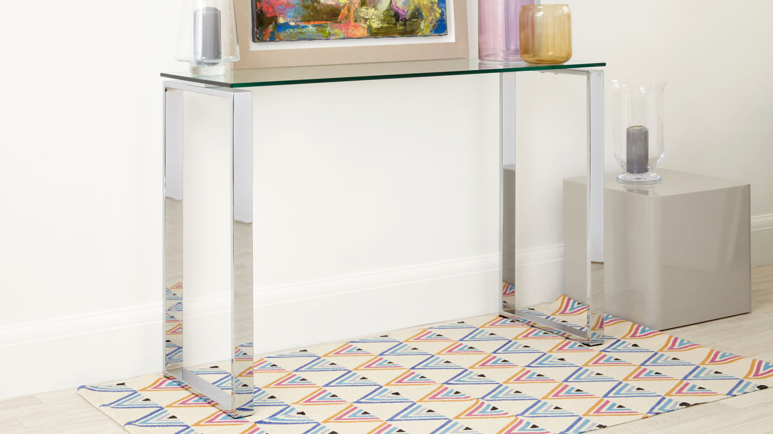 20 Beautiful Glass Entry Table Ideas