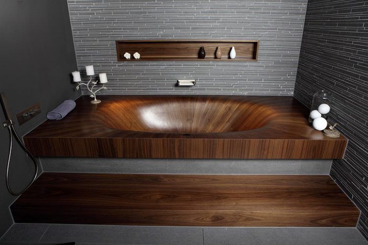 wooden laguna bathtub 