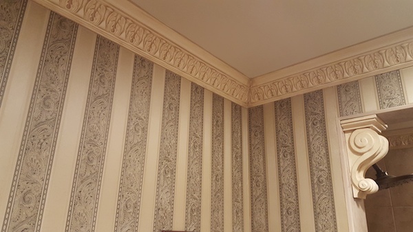 ornate crown molding with designs 