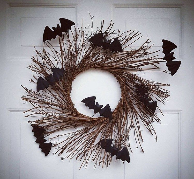 bats-halloween-wreath