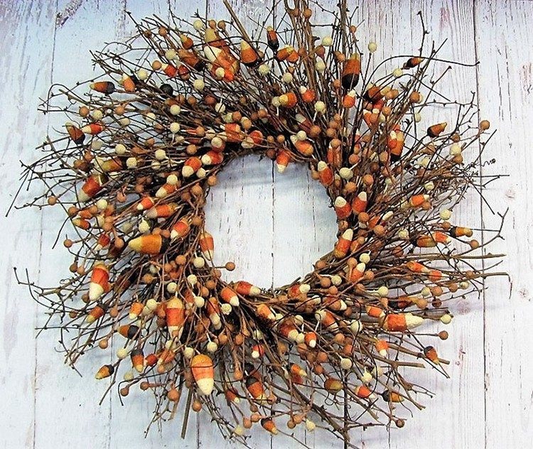 candy-corn-halloween-wreath