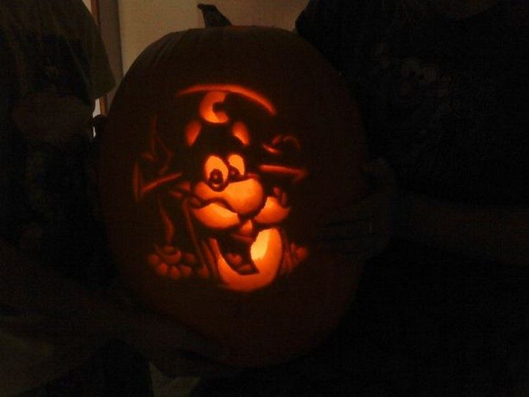 captain-crunch-pumpkin-carving