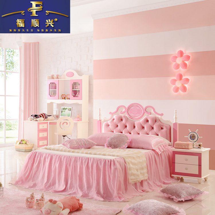 little girl's bedroom with pink theme