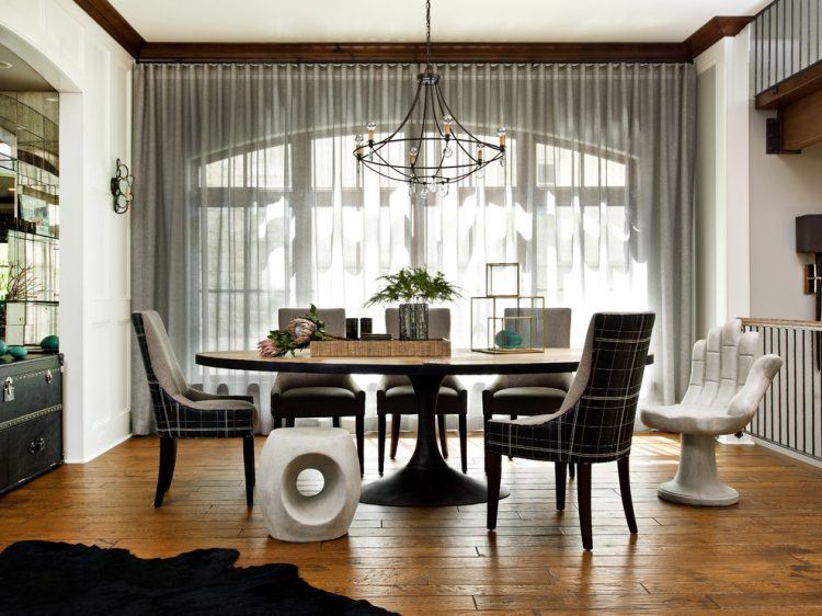 dining room with dark crown molding 