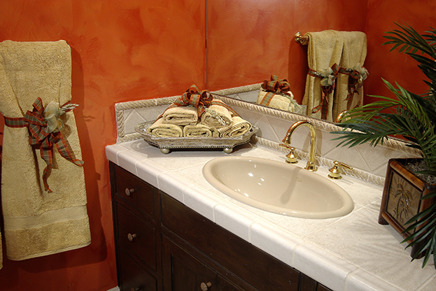 beautiful bathroom with fall colors