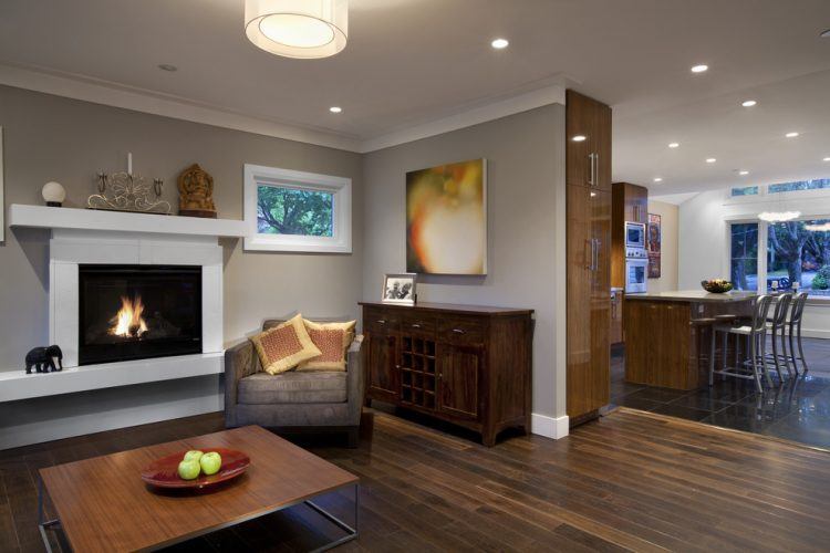 living room with floating crown molding